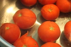 How to Peel and Deseed Tomatoes | The Gourmand Mom